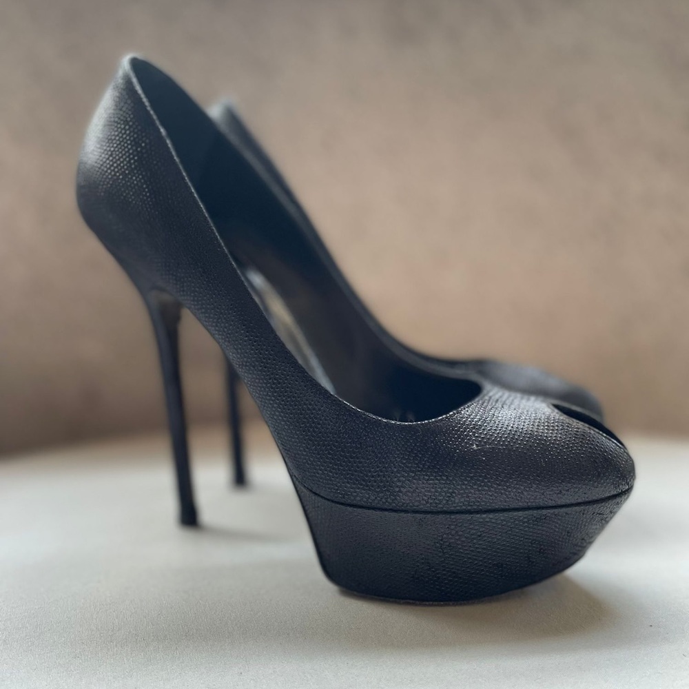 Sergio Rossi Black Leather Platform Peep-Toe Stiletto Heel Pumps - Size 37 1/2
